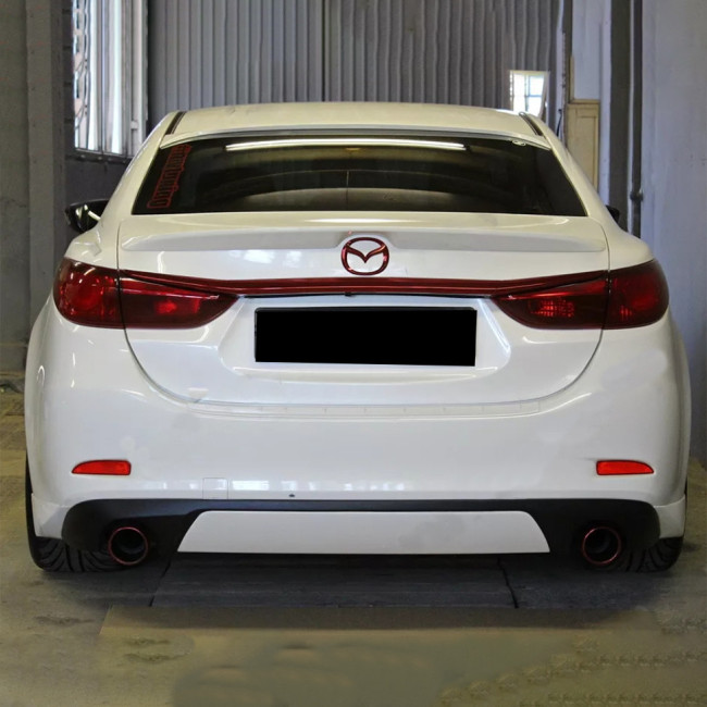 Центральная накладка на диффузор заднего бампера (ровная) var№3 для Mazda 6 (2013-н.в.)