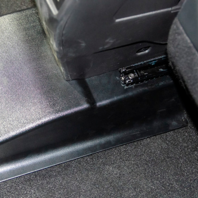 Накладки на ковролин "АртФорм" под заднее сиденье Renault Arkana (2019-н.в.) 2 штуки Накладки на ковролин "АртФорм" под заднее сиденье Renault Arkana (2019-н.в.) 2 штуки