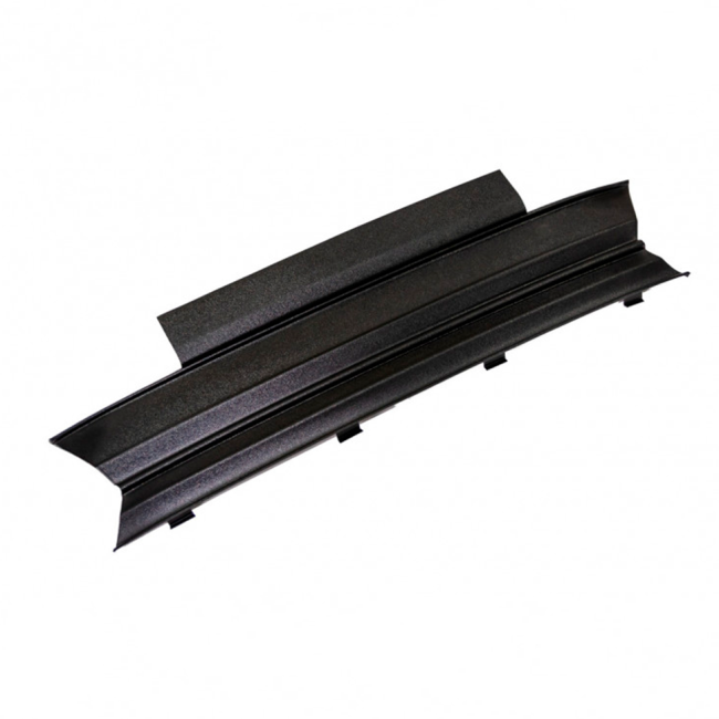 Заглушка в проем переднего бампера на зиму "АртФорм" для Renault Logan (2014-н.в.) Заглушка в проем переднего бампера на зиму "АртФорм" для Renault Logan (2014-н.в.)