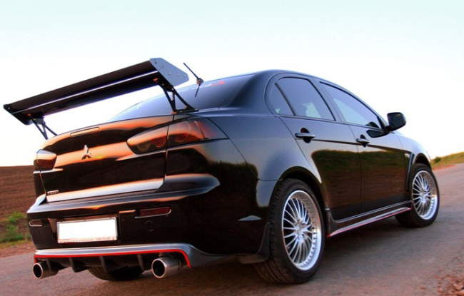 Накладки на пороги "2.0" для Mitsubishi Lancer X (2007-2016)