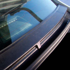 Накладка (Жабо) в проем заднего стекла (без скотча) "АртФорм" LADA Vesta (2016-н.в.), седан